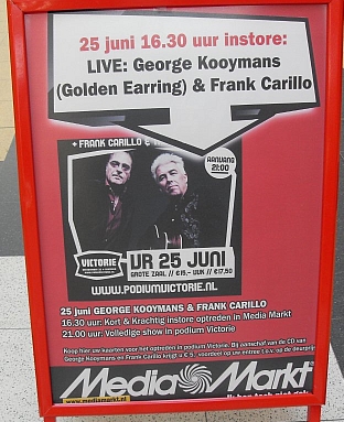 Kooymans and Carillo Media Markt in store gig Alkmaar